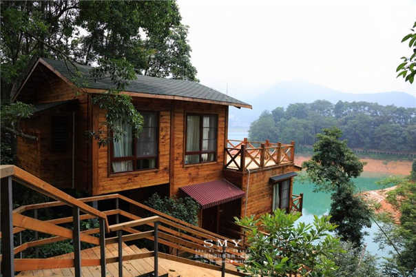 樹屋溫泉酒店設(shè)計(jì)說(shuō)明