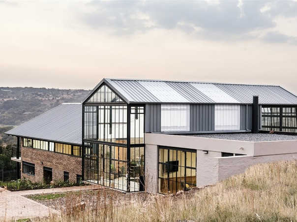 農村三屋酒店設計